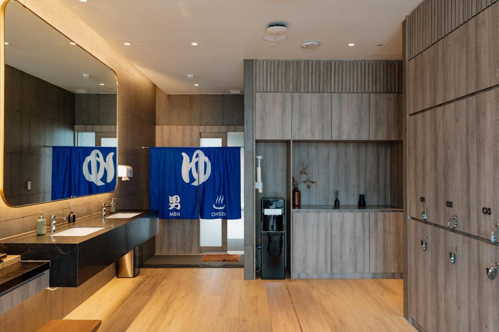 Staybridge Suites Bangkok Sukhumvit By Ihg מראה חיצוני תמונה